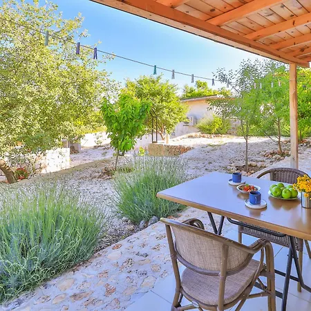 Bademlique Stone * Kas