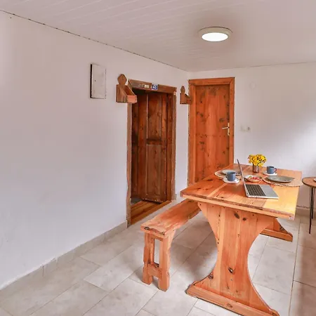 Bademlique Stone Apartment