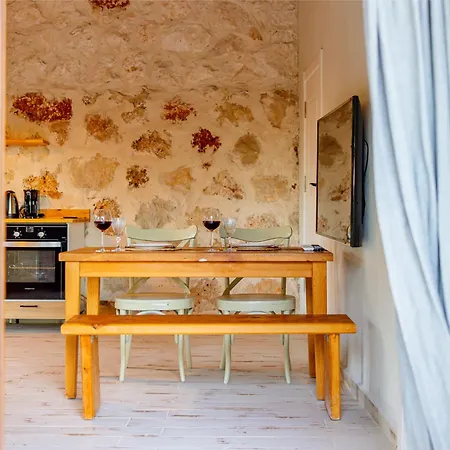 Bademlique Stone Apartment