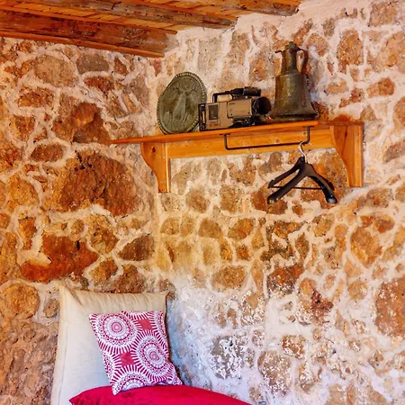 Bademlique Stone Apartment *