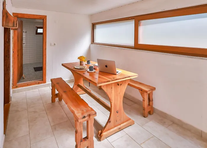 Bademlique Stone Kaş