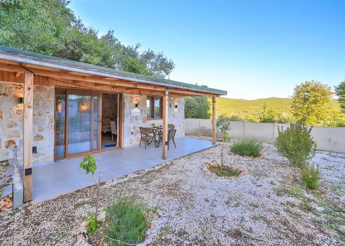 Bademlique Stone Lejlighed *