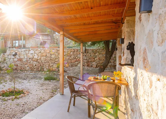 Bademlique Stone Kaş